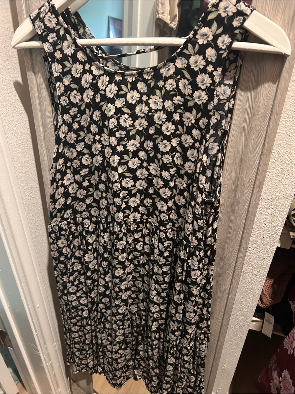 American Eagle Black Floral Sleeveless Midi Dress